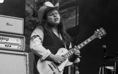 Marcus King follows in Craig Ross’ footsteps to wield Jeff Beck’s iconic Les Paul on stage – Guitar World