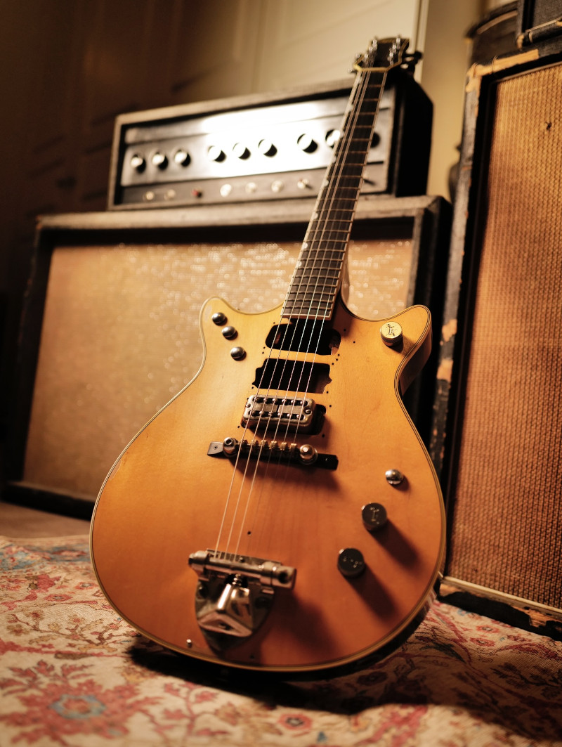 Gretsch Malcolm Young Masterbuilt The Beast