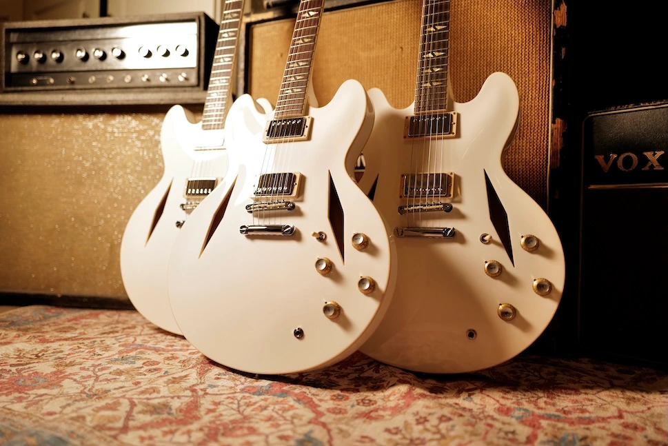 Gibson Dave Grohl DG 335 Alpine White – Image 2