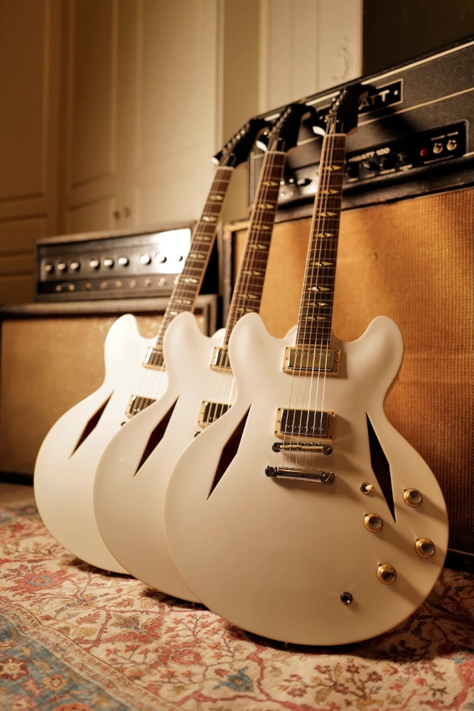 Gibson Dave Grohl DG 335 Alpine White – Image 6