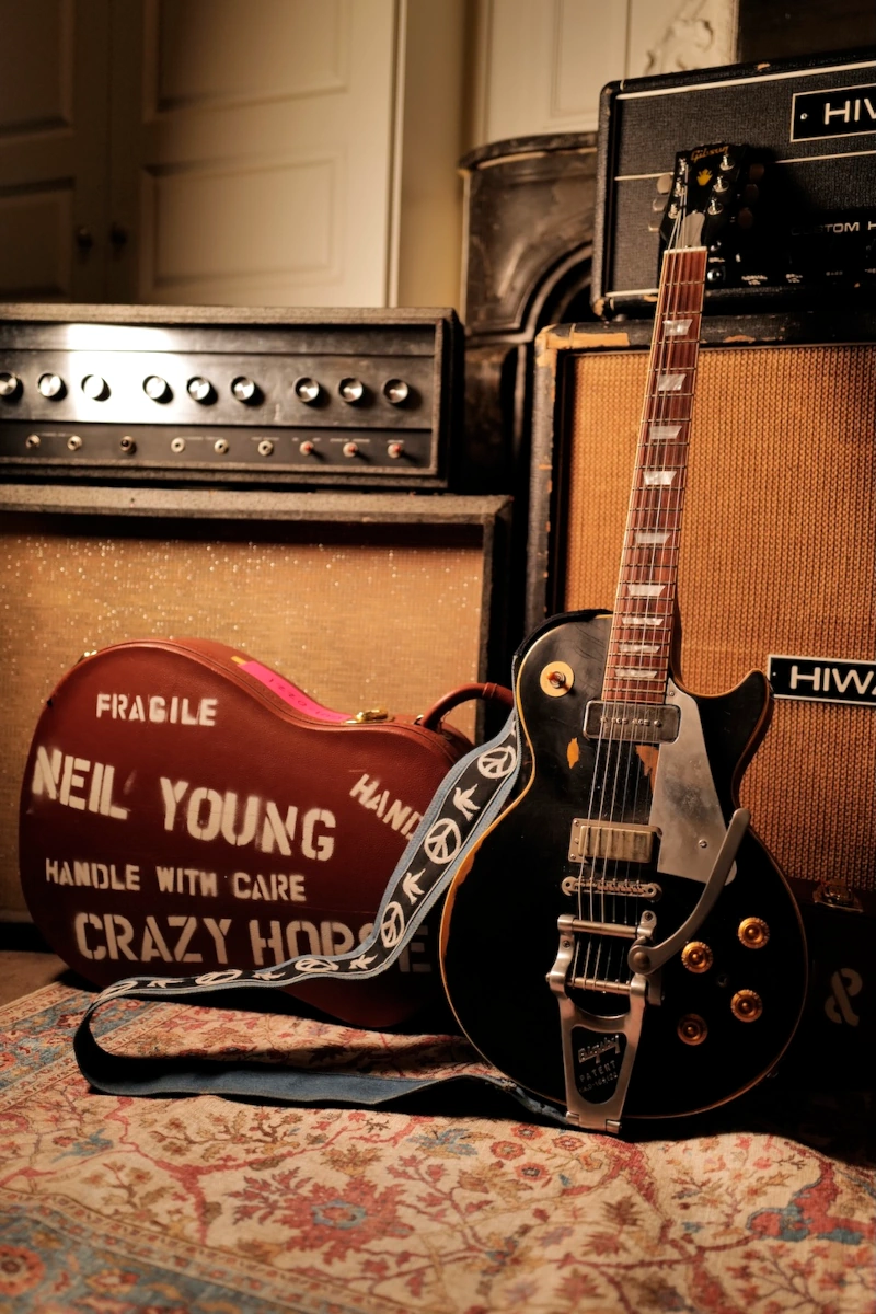 Gibson CS makeover “Neil Young style” ex Kirk Hammett – Image 4