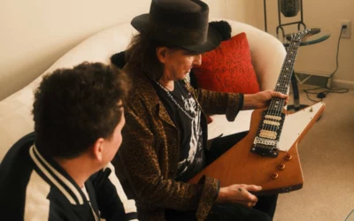 Une guitare retrouvée après 40 ans : la Gibson Explorer de Richie Sambora rentre à la maison